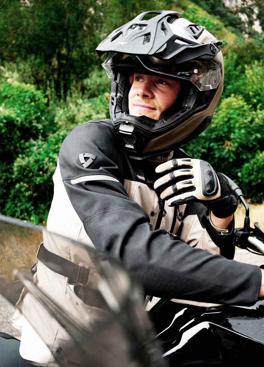 ALPINESTARS Motegi V3 2PC Suit Black - 2-piece motor suit | rad.eu/en