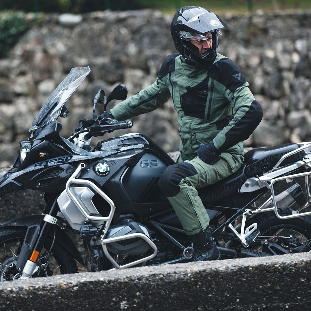 Riding 101: What do I have to wear to legally ride a motorcycle in the  Philippines?