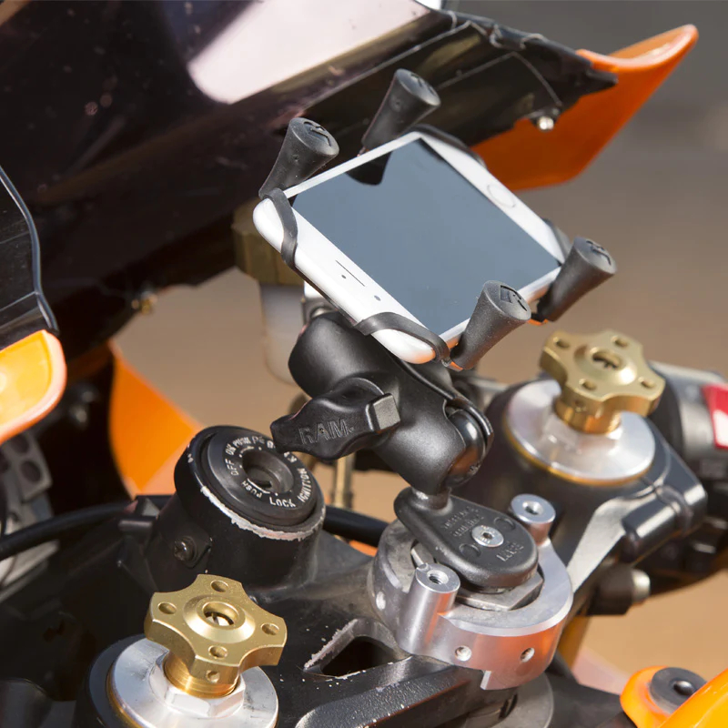 Base RAM MOUNTS fixation sur guidon moto ou réservoir de frein/embrayage -  Boule B accessoires smartphone pour moto